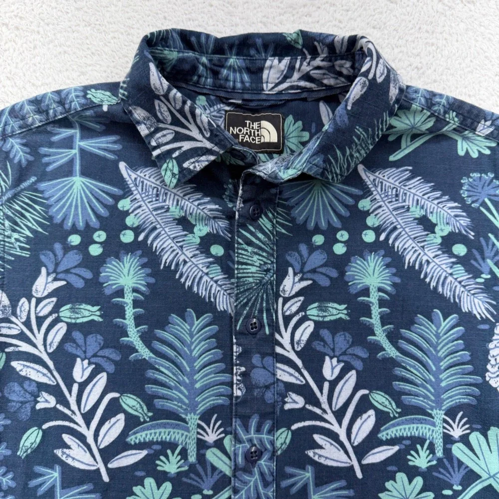 The‎ North Face Mens Small Short Sleeve Botanical Leaf Print Cotton Button Shirt